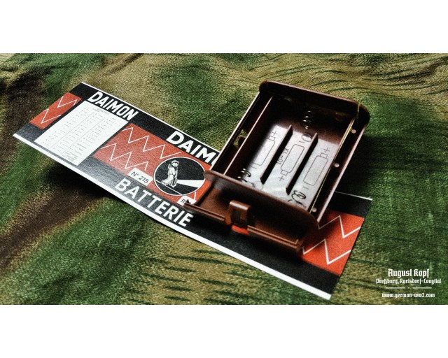 Battery holder 4,5V + label
