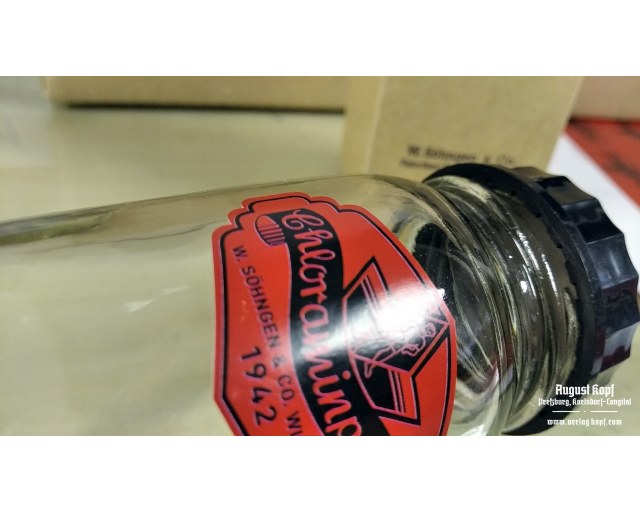 Chloraminpuder bottle package
