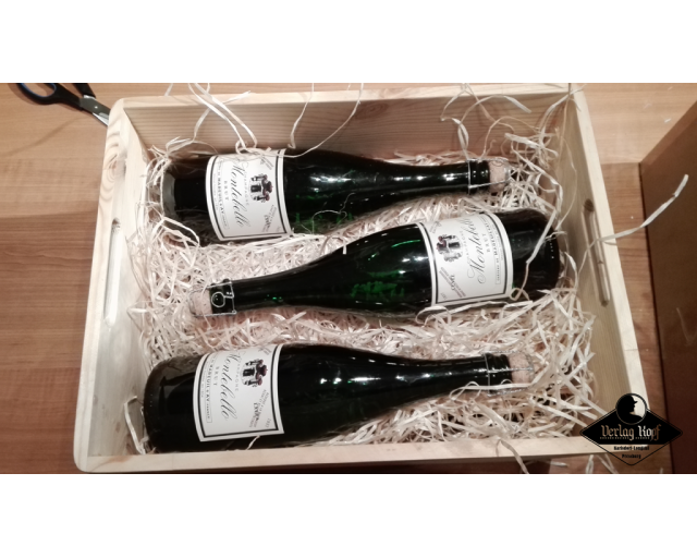 Wehrmacht Champagne Montebello Bottle label