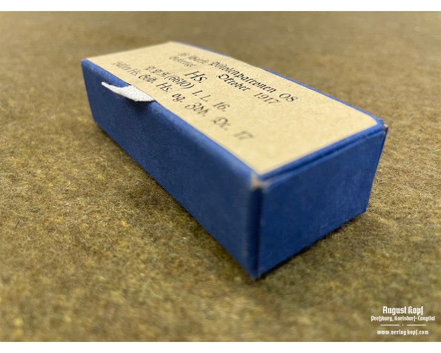 Empty box 16 scharfe Pistolenpatronen 08 type.1