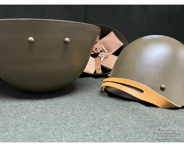 Vz.32 helmet leather chinstrap