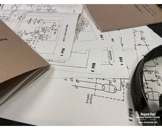 Feldfu instruction booklets set