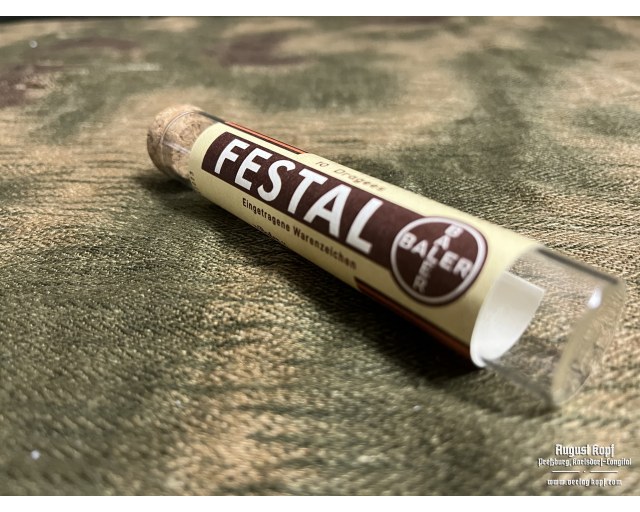 Festal vintage vial