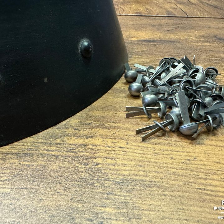 Czech helmet standard split pin for M32 vz.32